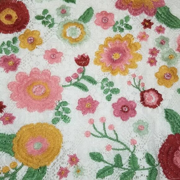 Umgee White Cotton Embroidered Floral Lace Blouse - Picture 3 of 8